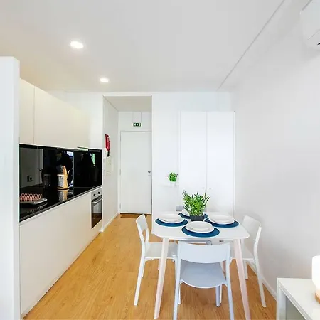 Cosy City Centre 2 Bedroom * Porto